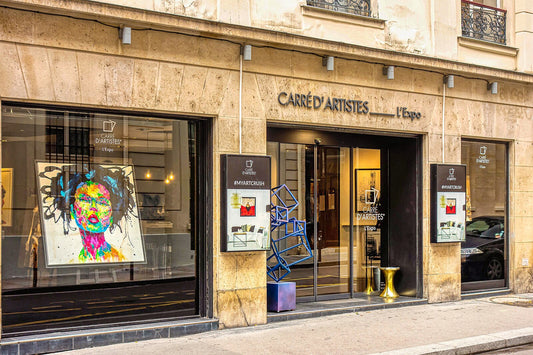 Un vernissage dans l’intimité d’une galerie parisienne